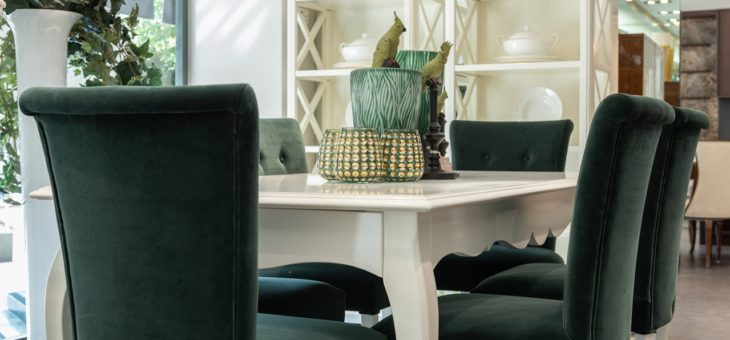 Domowe aranżacje stołu i krzeseł – kompromisy między stylem a wygodą